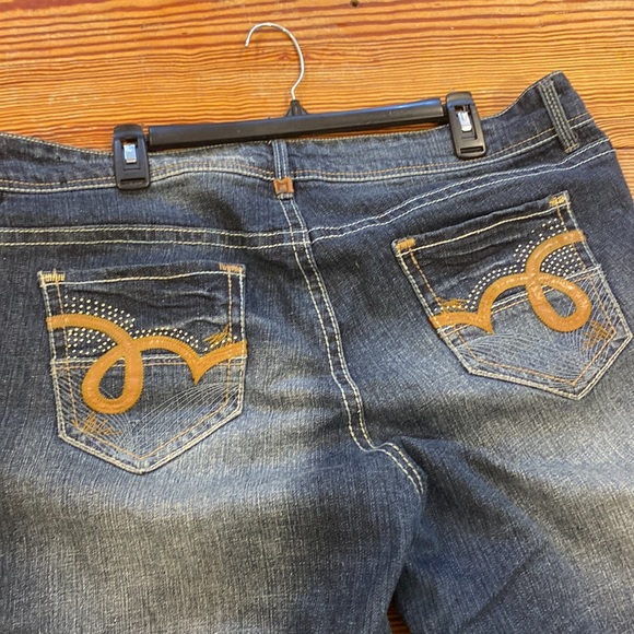 Wide leg vintage Bongo jeans slightly distressed - Picture 7 of 8